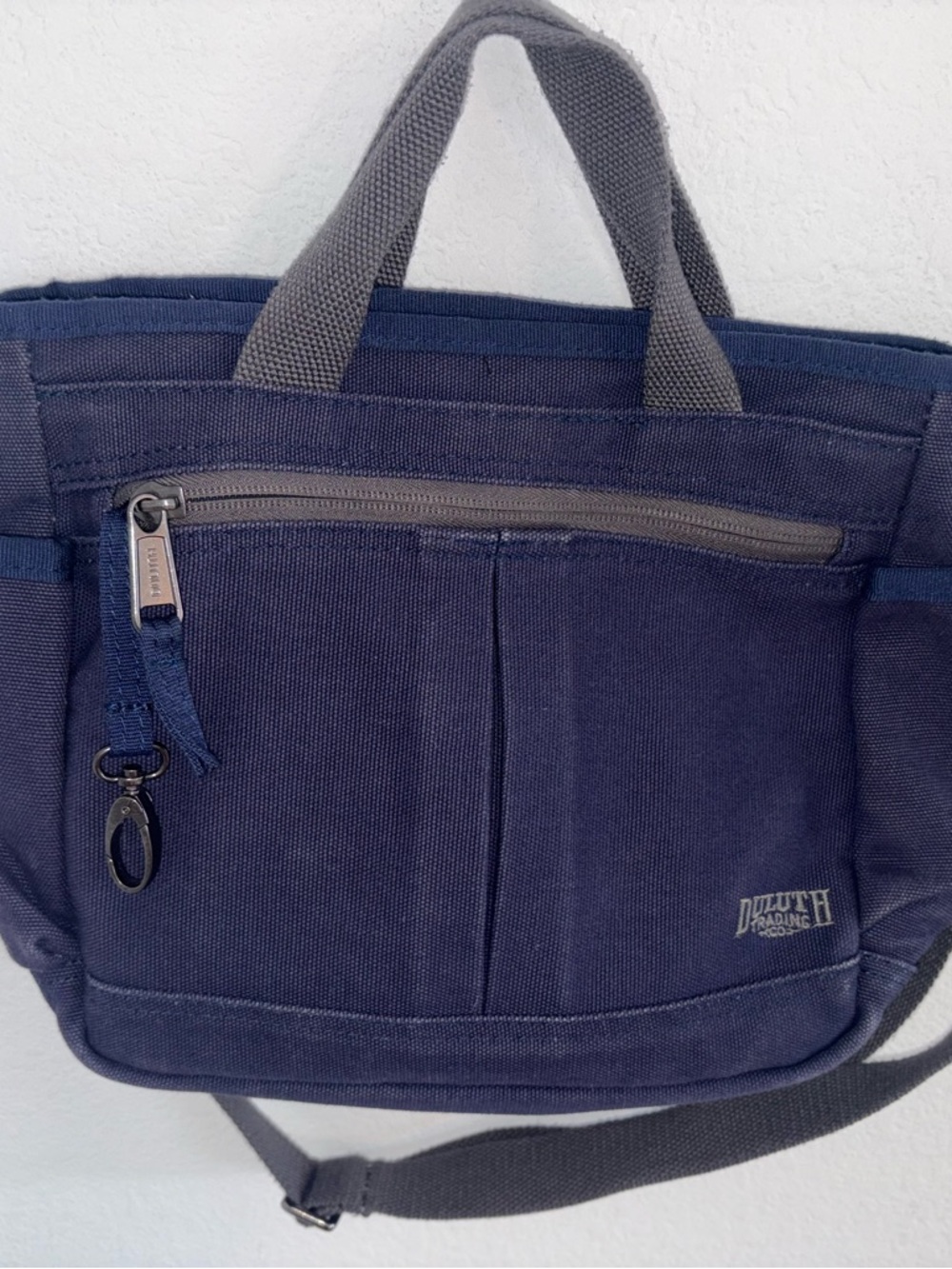 Duluth Trading Co Heritage Canvas Travel Sling Bag Navy - Picture 11 of 12